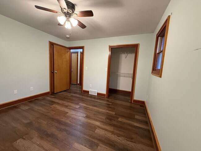 Building Photo - 7276 Tiger Dr