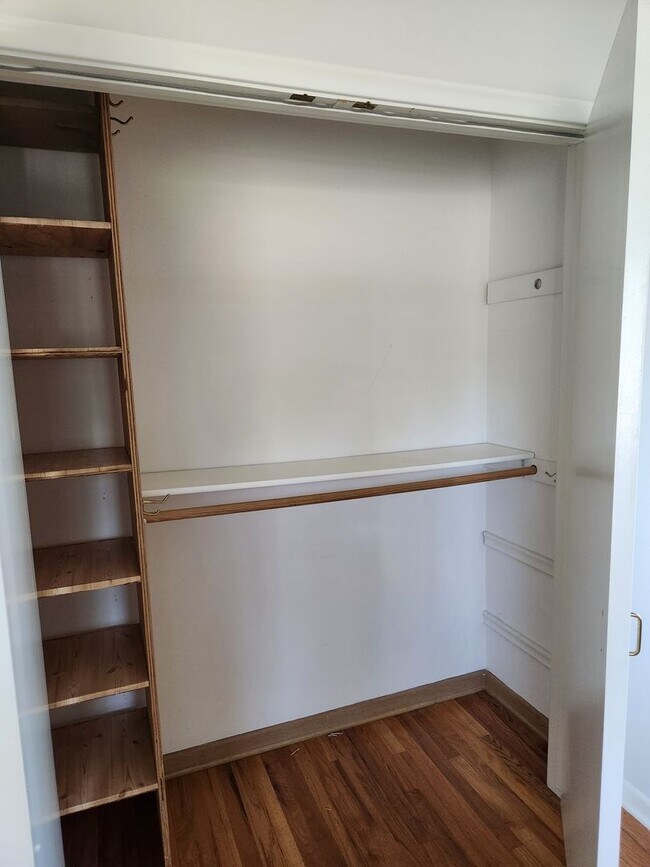 Building Photo - 5901 Charles St