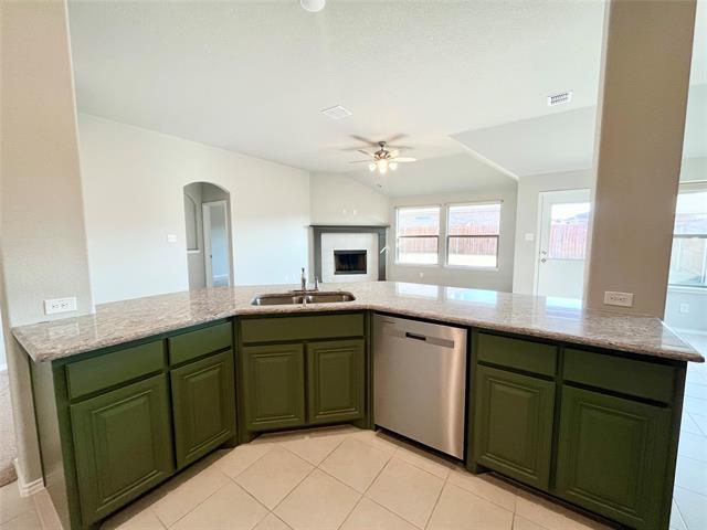 Building Photo - 928 Madeline Ln