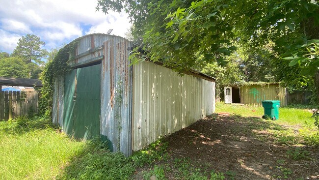 Building Photo - 109 Birchwood Dr