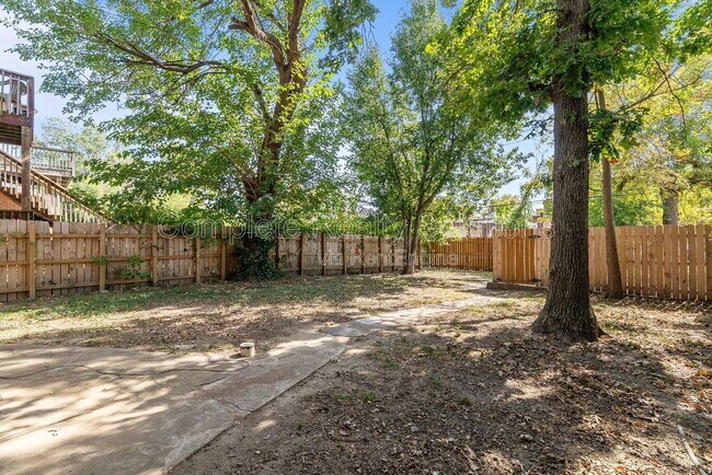 Building Photo - 3456 Chippewa St