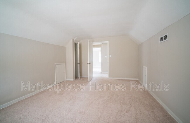 Building Photo - 4302 N 63rd St