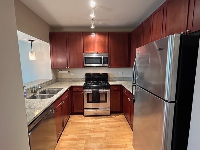 Building Photo - 200 N Jefferson St