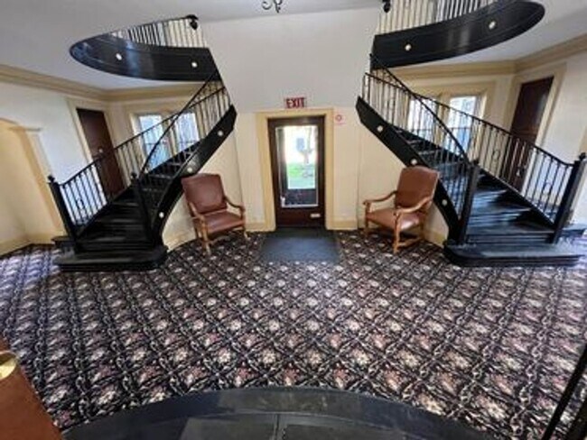 Building Photo - 1625 East Ave | Apt 116 | Incl. Heat| Coin...