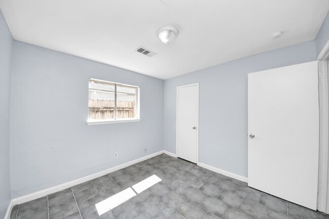 Building Photo - 3232 Scotch Moss Ln