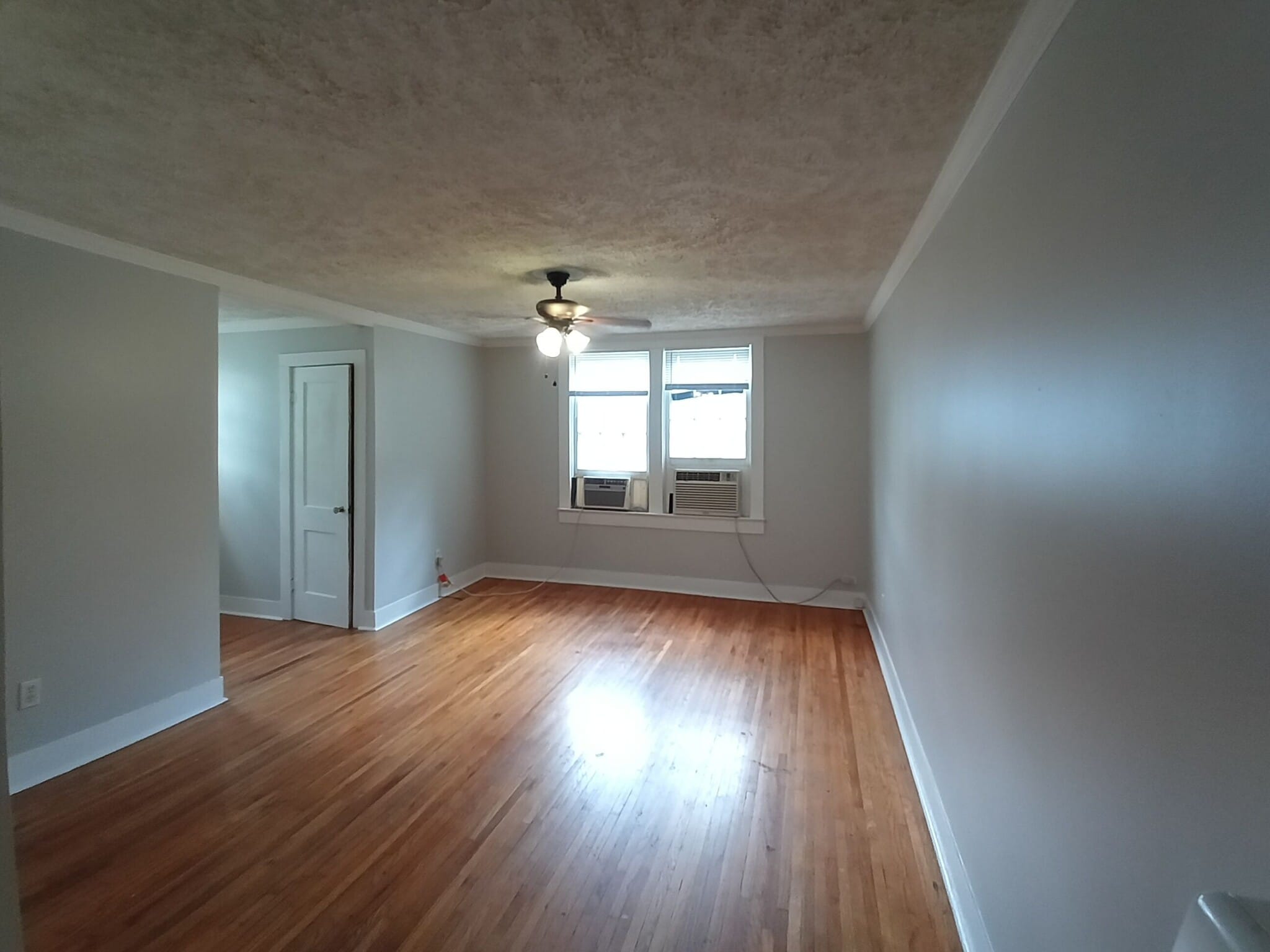 Building Photo - 405 N 16th Ave