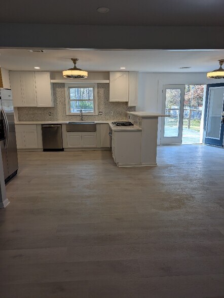 Building Photo - 2235 Union Rd SW