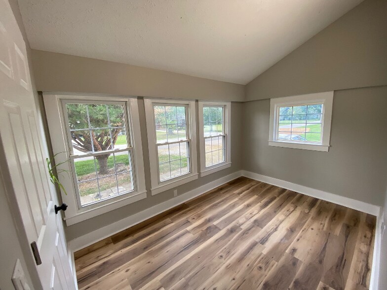 Building Photo - 7173 Beechland Ave