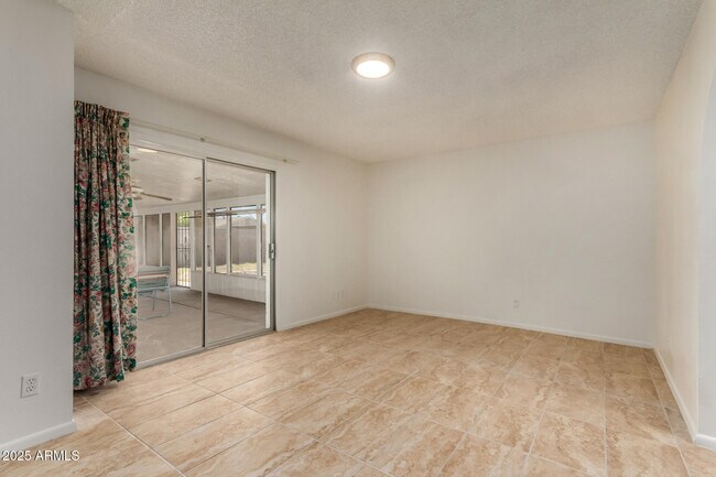 Building Photo - 5809 W Yucca St