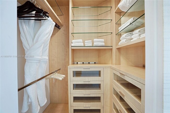 Building Photo - 4401 Collins Ave