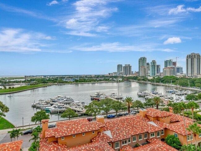 Building Photo - 555 5th Ave NE