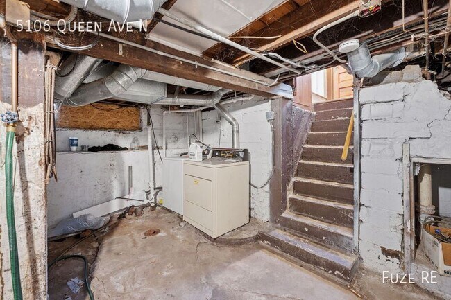 Building Photo - 5106 N Queen Ave