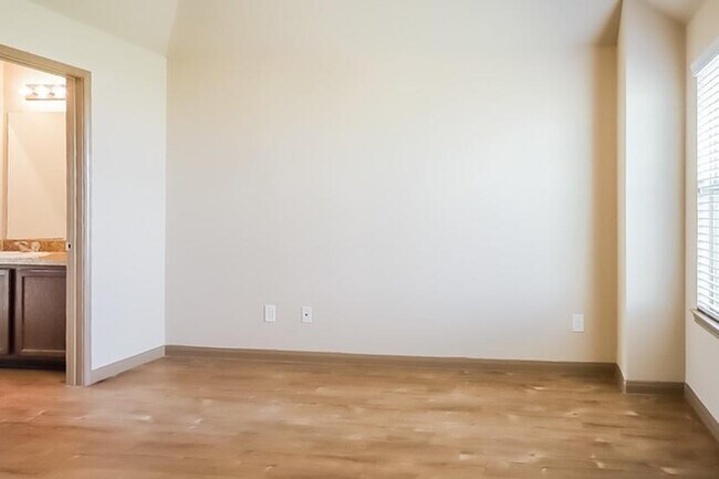 Building Photo - 19015 Brescia Ln