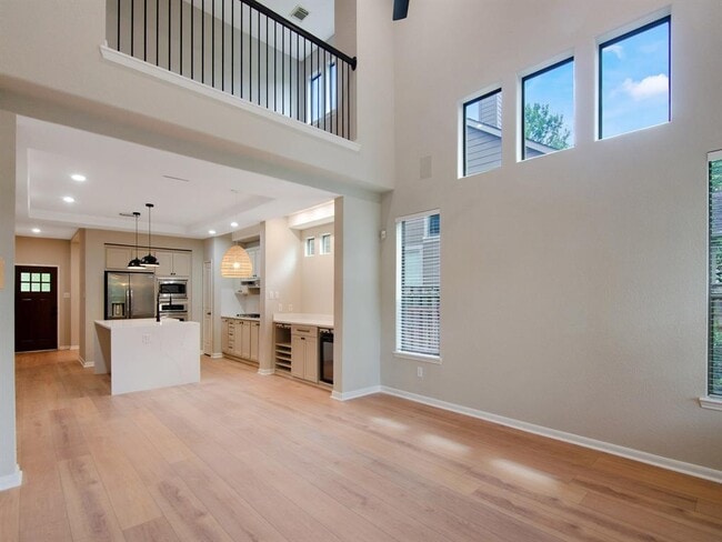 Building Photo - 54 Douvaine Ct