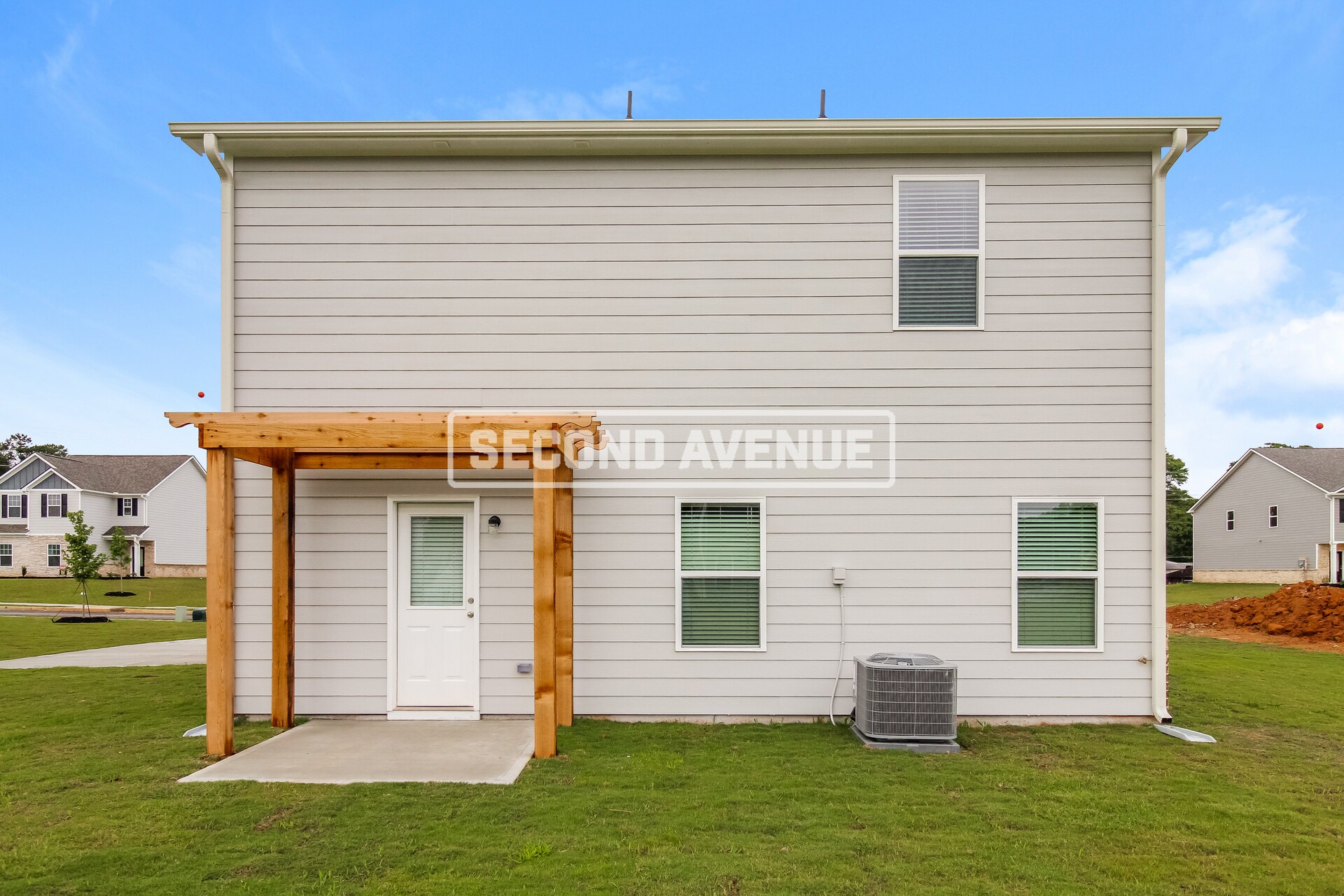 Building Photo - 571 Meadows Farm Dr