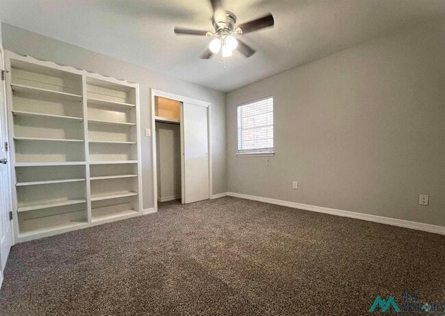 Building Photo - 3705 Tom Watson Dr