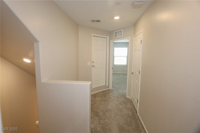 Building Photo - 12 Alamere Falls Dr