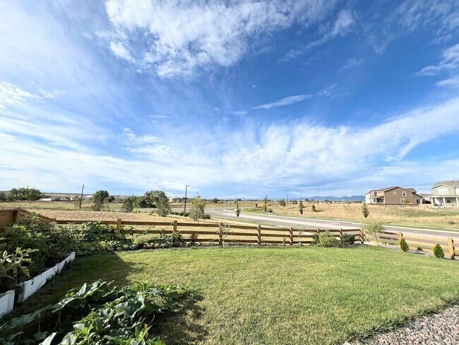 Building Photo - 690 Rob Roy Ct