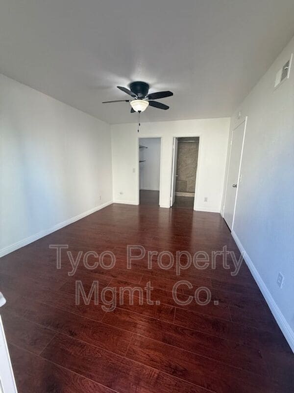 Building Photo - 1720 Melrose Ave