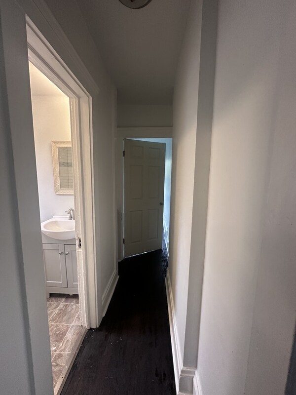 Building Photo - 3229 W 32nd St