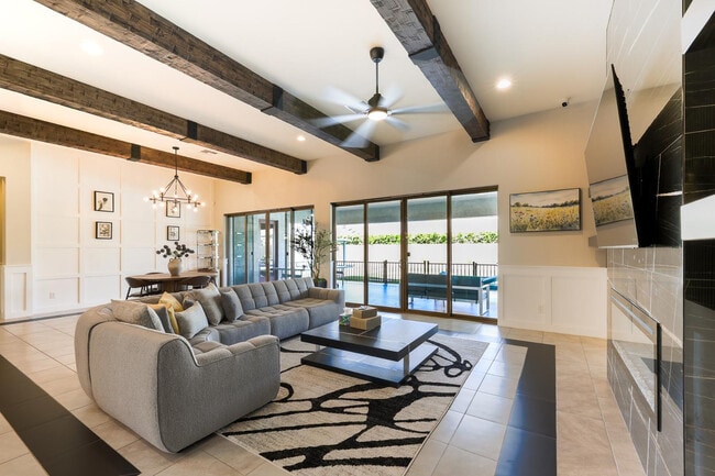 Building Photo - 23060 E Sonoqui Blvd