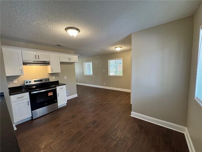 Building Photo - 4116 Latimer Ln