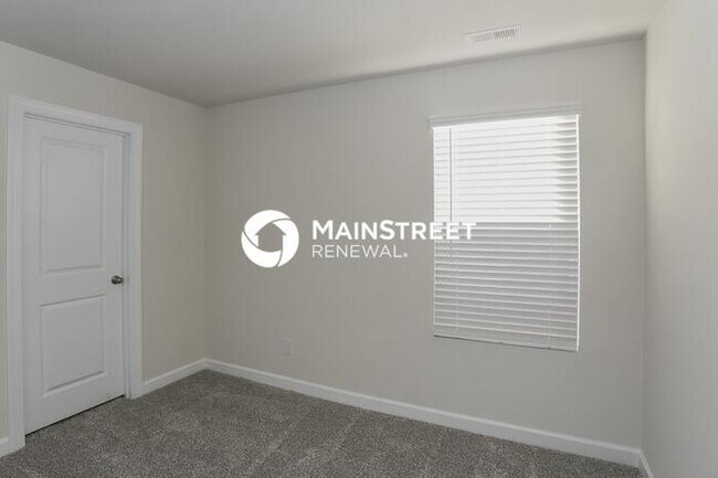 Building Photo - 3 Bedroom Pet-Friendly Home in Charlotte, ...