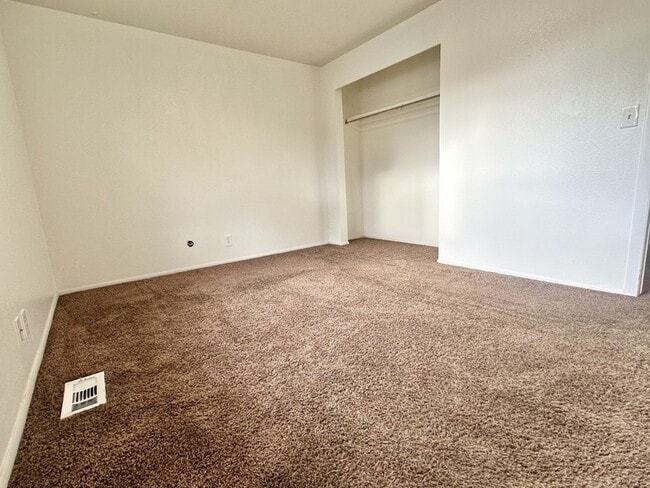 Building Photo - 2175 S 300 E