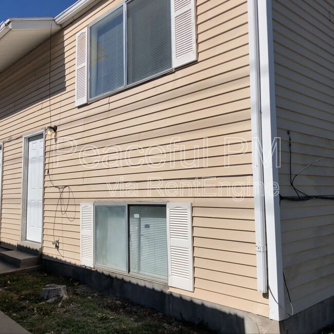 Building Photo - 4693 S Arlington Park Dr