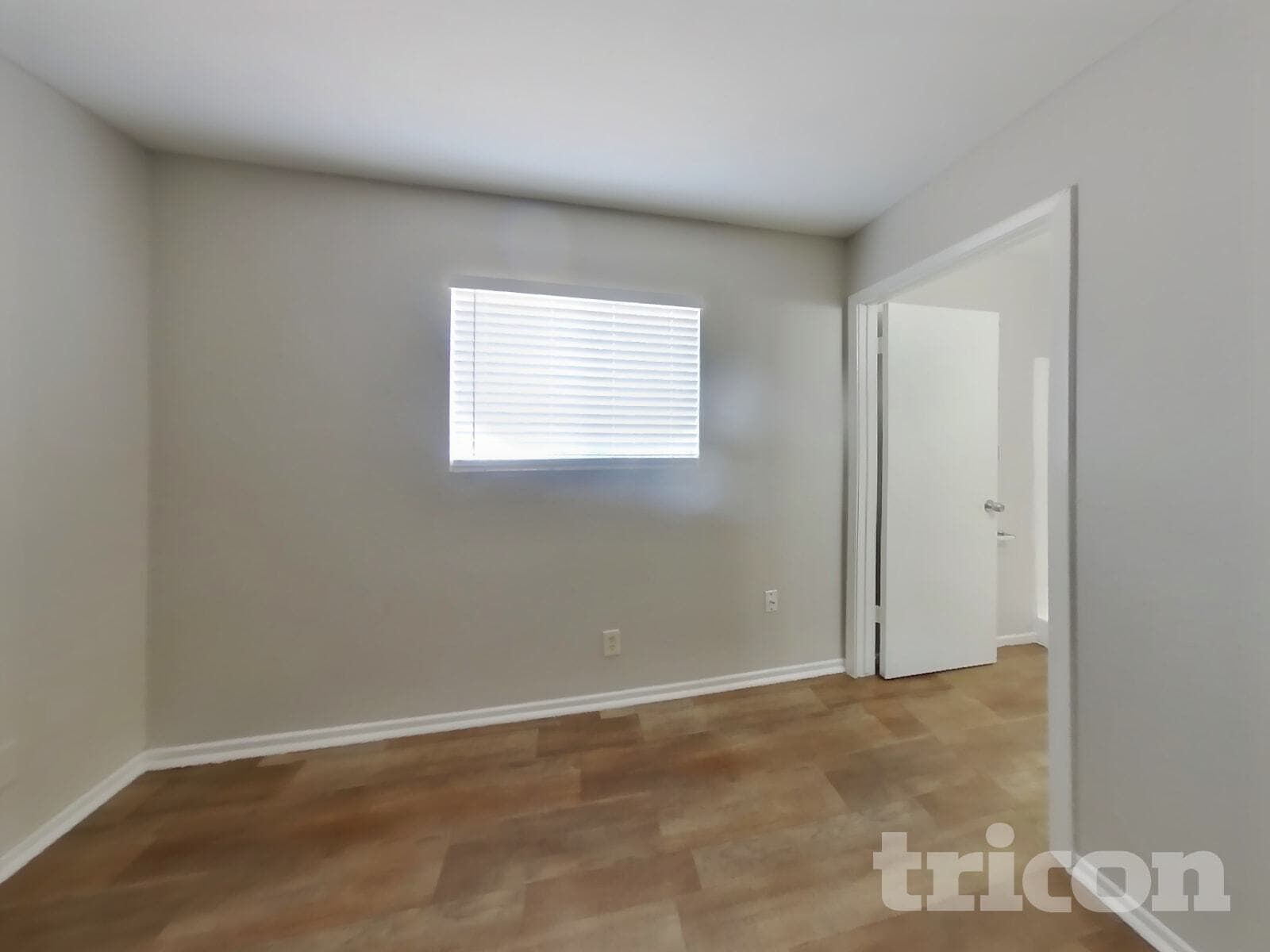 Building Photo - 809 95th Pl