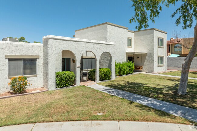 Building Photo - Continental Villas