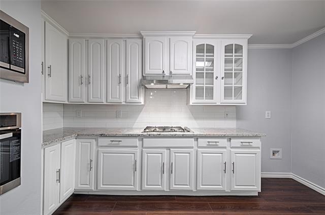 Building Photo - 6703 Meadowcrest Dr