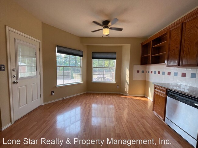 Building Photo - 3 br, 2 bath House - 596 Rocking C Dr