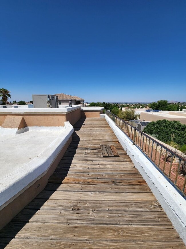 Building Photo - 4189 Capistrano Ave