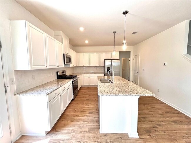 Building Photo - 202 Groveton Ct