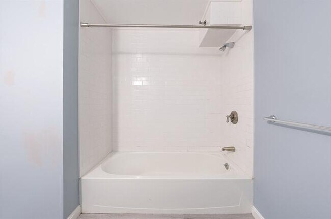 Building Photo - 1 Richdale Ave