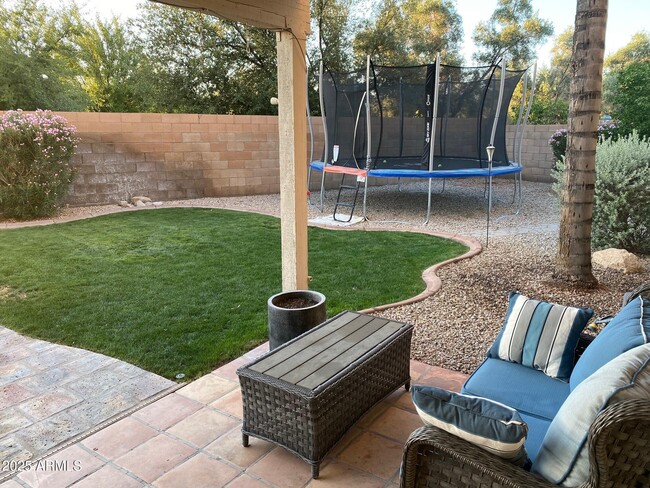 Building Photo - 3798 E Encinas Ave