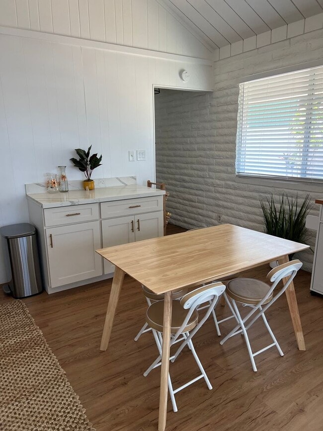 Building Photo - Charming Furnished Cottage in Kihei