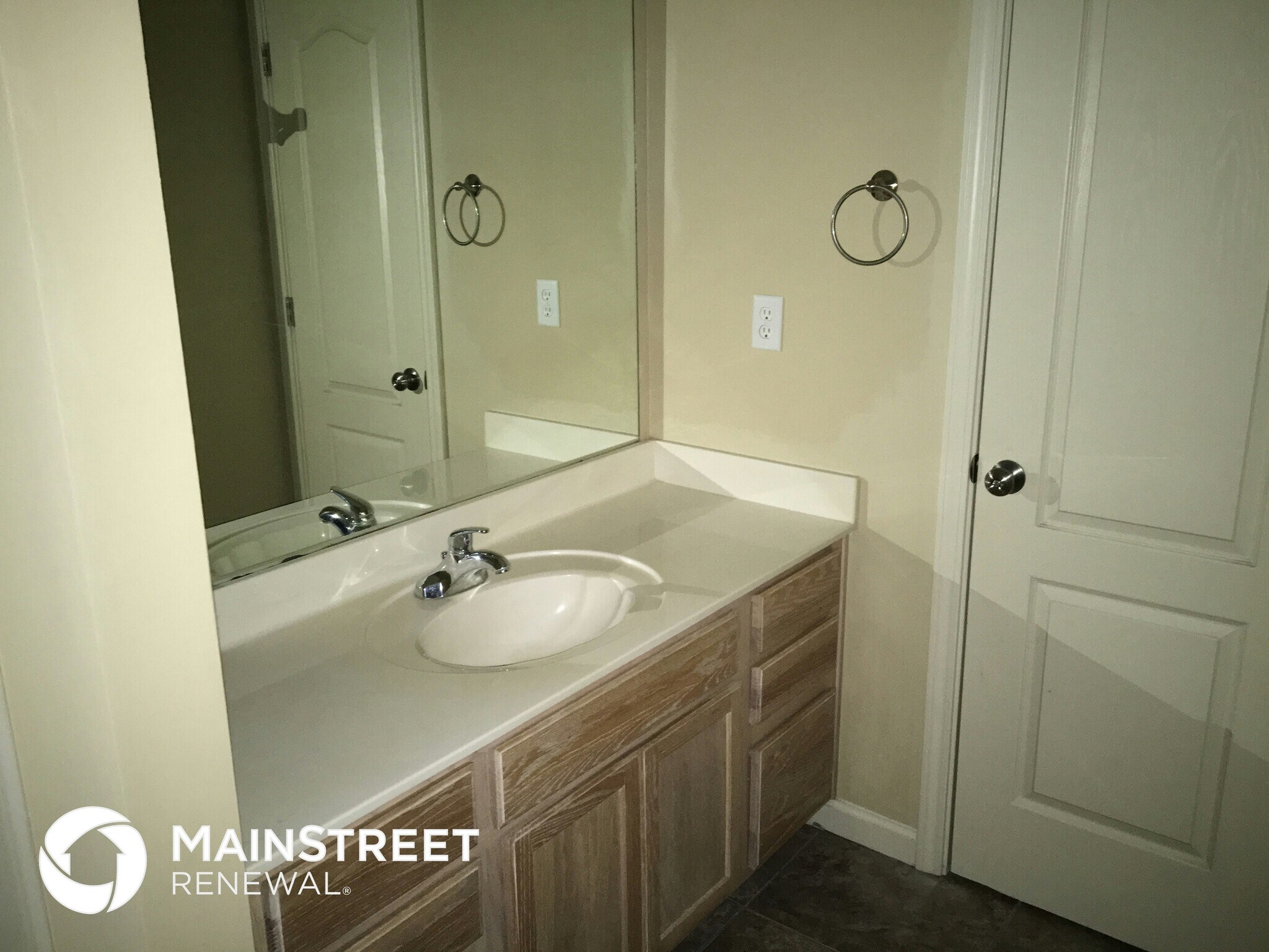 Building Photo - 1393 Marhill Cove