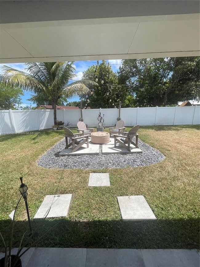 Building Photo - 9770 SW 85th Terrace