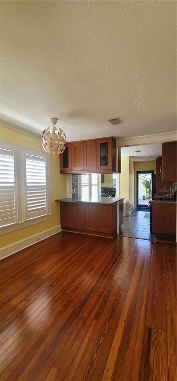 Building Photo - 3026 Burlington Ave N