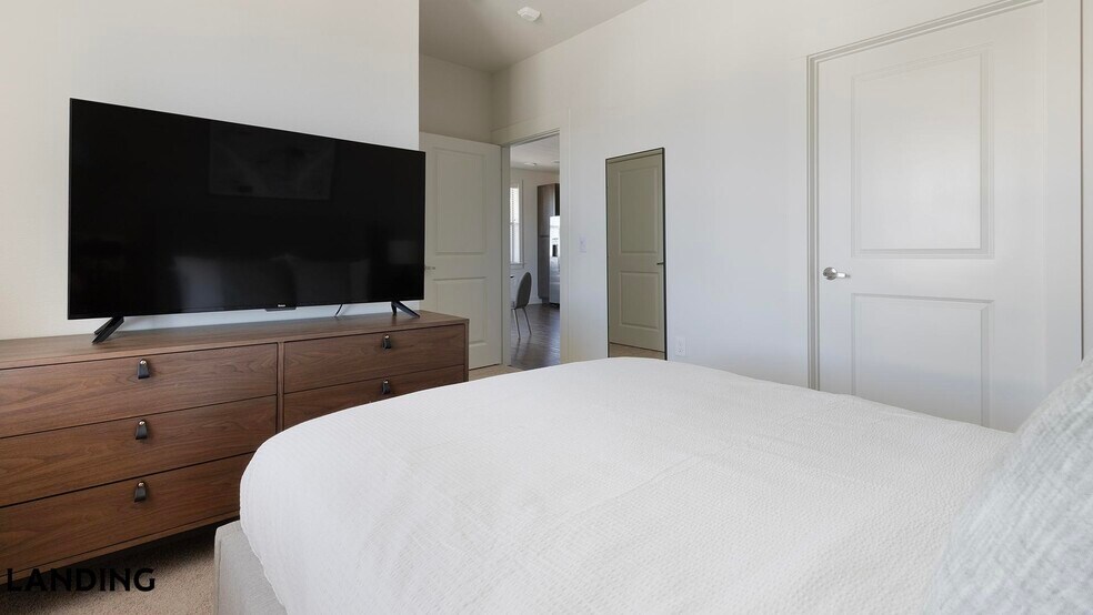 Building Photo - 20915 Wilderness Oak