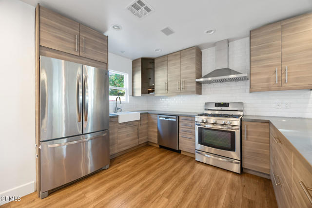 Building Photo - 242 Virginia Ave