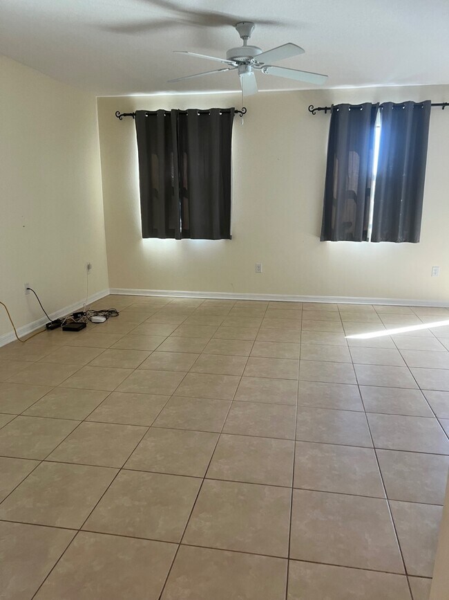 Building Photo - 3826 Wayfarer Wy