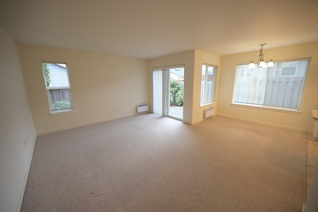 Building Photo - 2 bed 2 bath in Sequim