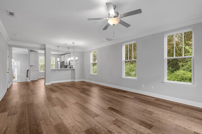 Building Photo - 300 Kara Ln