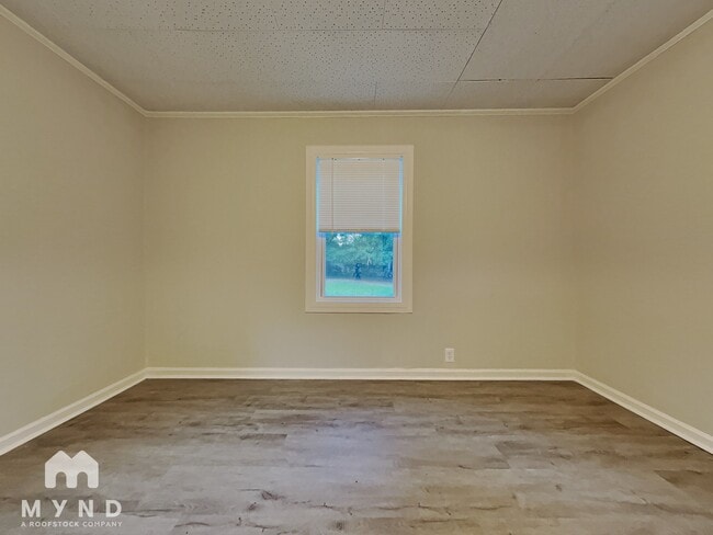 Building Photo - 1693 Concord Dr SE