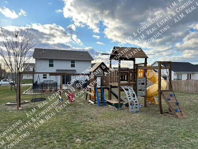 Building Photo - 1709 Crabapple Ln