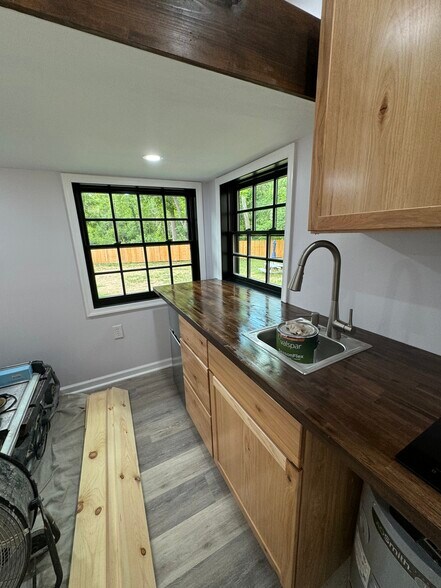 Building Photo - 1608 Laurel Grove Rd