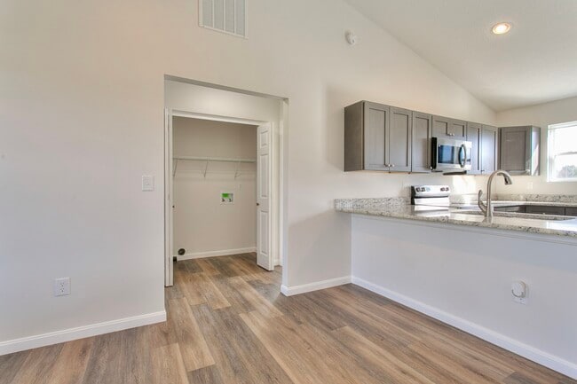 Building Photo - 3001 Rio Brazos Dr